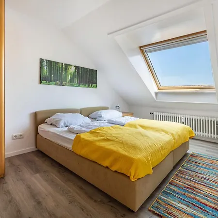 Haus Bergfried * برونلاغ
