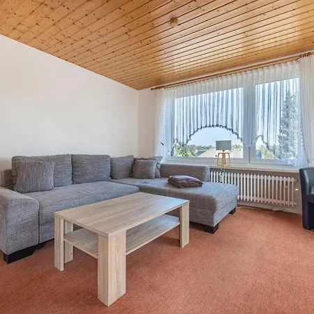 Haus Bergfried * برونلاغ